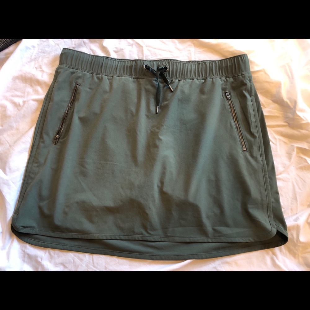 Athleta skort